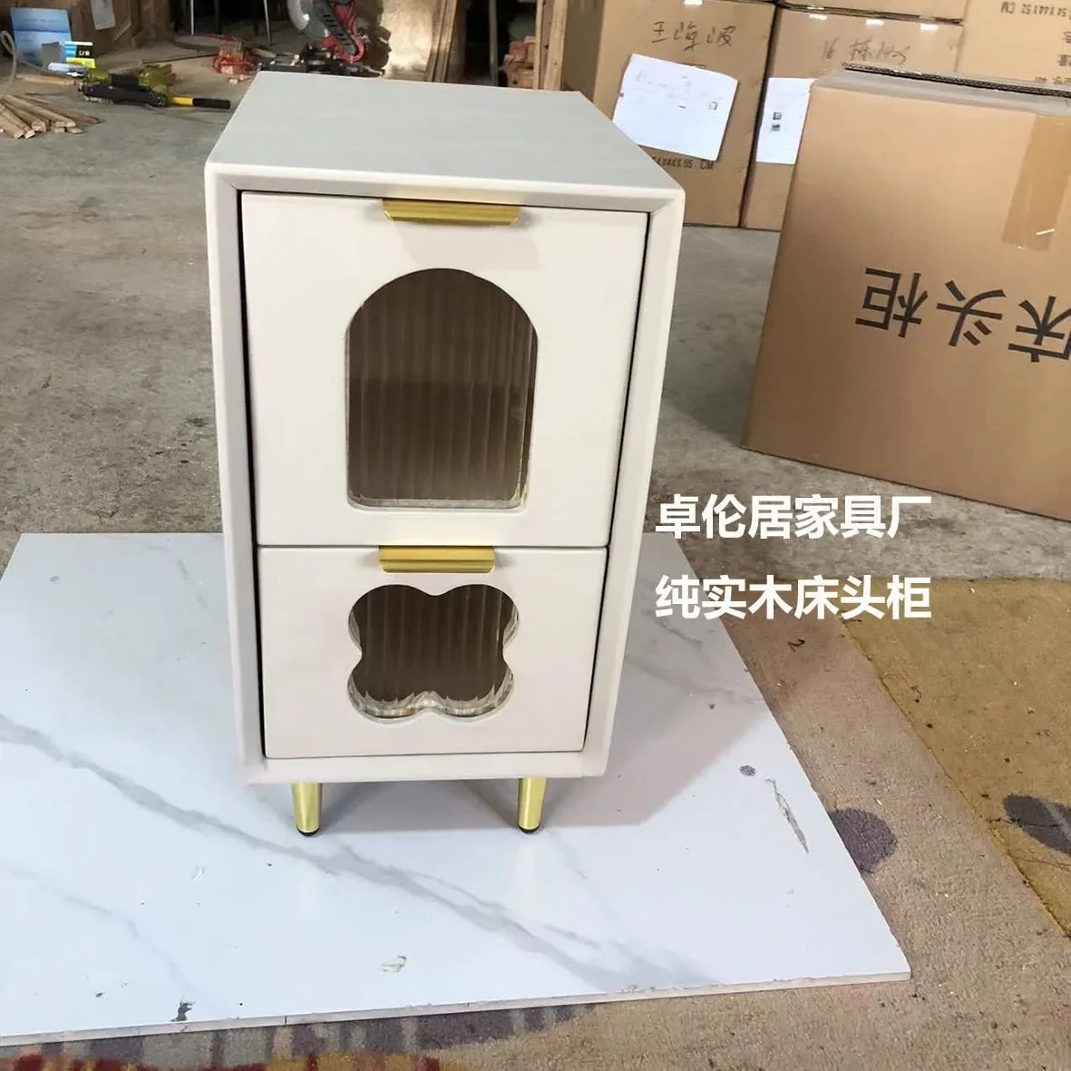 Mini bedroom solid wood bedside table ultra-narrow ins wind small apartment bedside table high-end light luxury creative storage