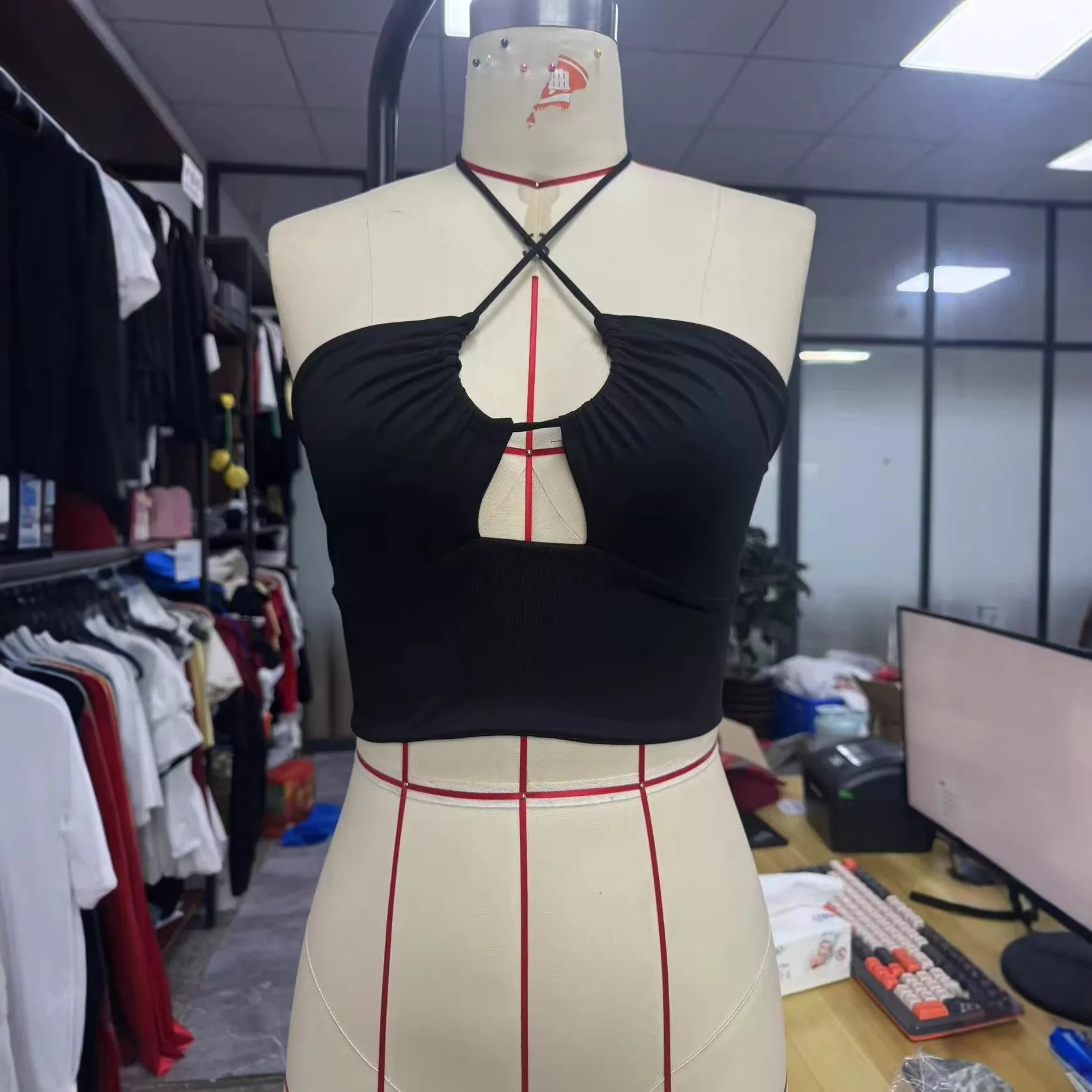 Ruched Slim Fit Top with Halter Neck Short Length Cropped Casual Japanese Korean Casual Tank Top for Women Summer Fall Wear