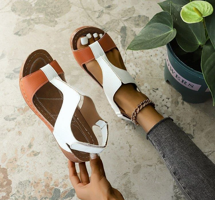 Women Hollow Out Sandals Large Size Thick Bottom Lightweight Casual Shoes Summer Slope Heel Comfortable Non-slip Beach Slippers