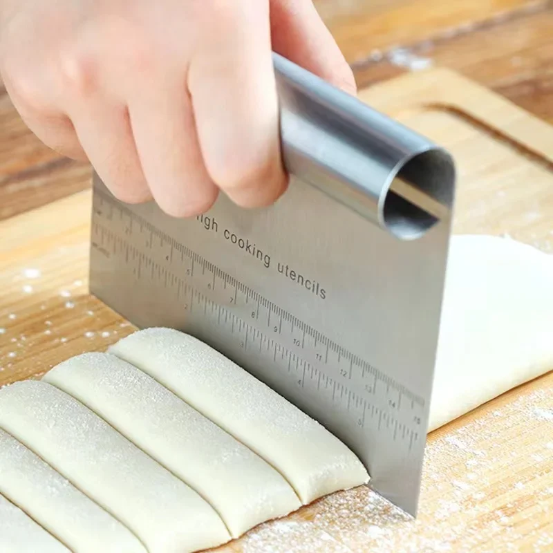 Multi-function Dough Cutter Face Deep-fried Dough Powder Scraper - Kitchen Dough Scraper Face Cutter for Easy Baking