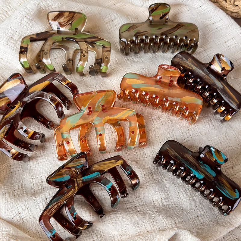 Vintage Ombré Oil Painting-Style Hair Clip: Large Acetate “Shark” Clip with Graffiti Paint Art Design for Updos