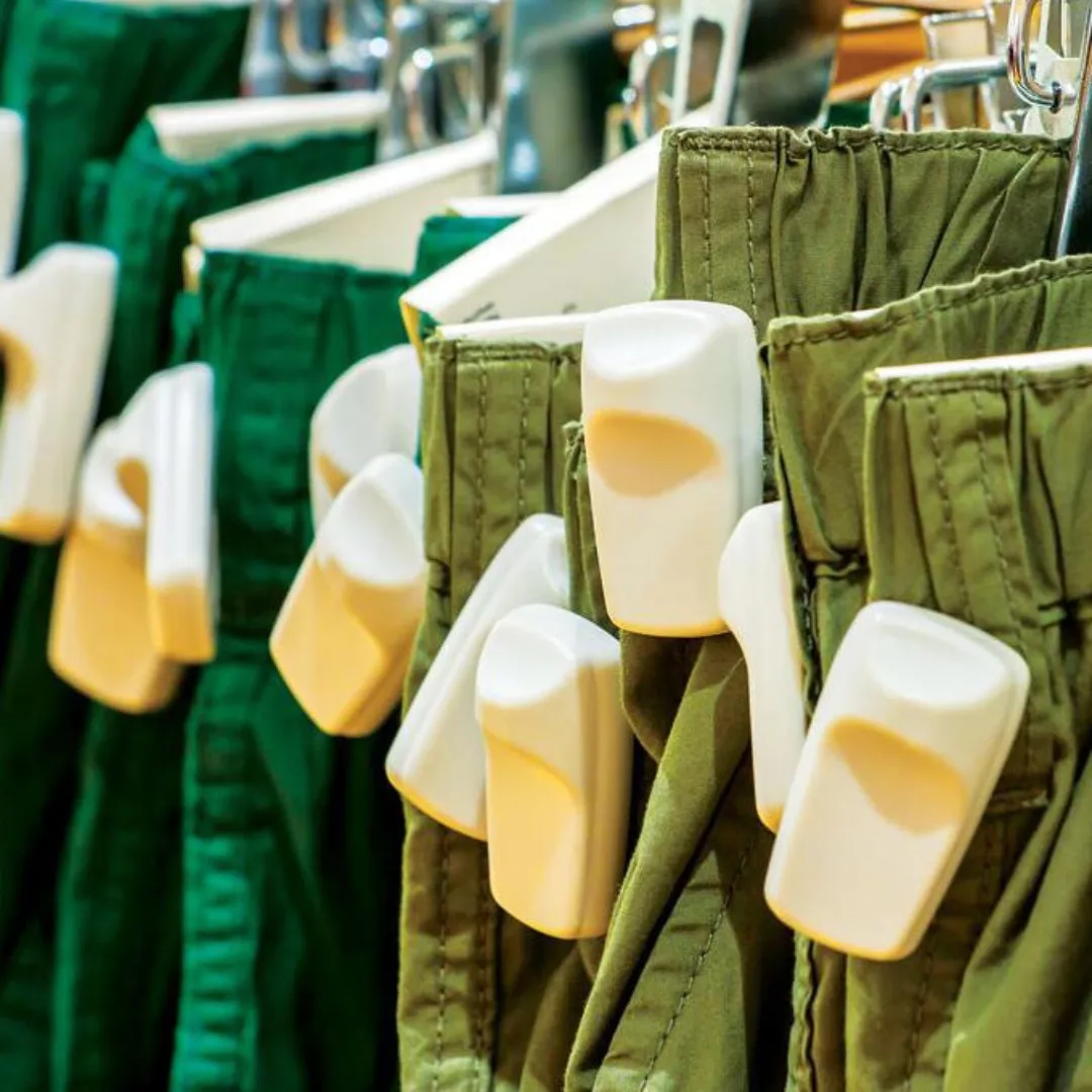 100 Pieces Flat Square Clothing Alarming Security anti theft security tag EAS RF flat security square tag