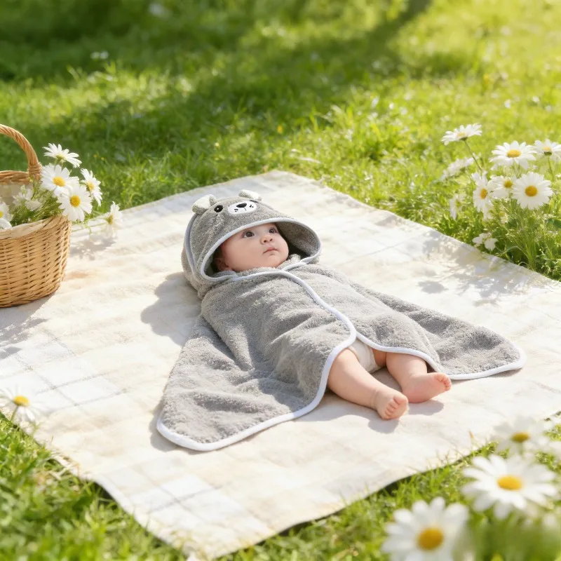 

Soft Coral Fleece Baby Bath Towel with Hood Thick Absorbent Newborn Swaddle Blanket Cartoon Cape Wrap