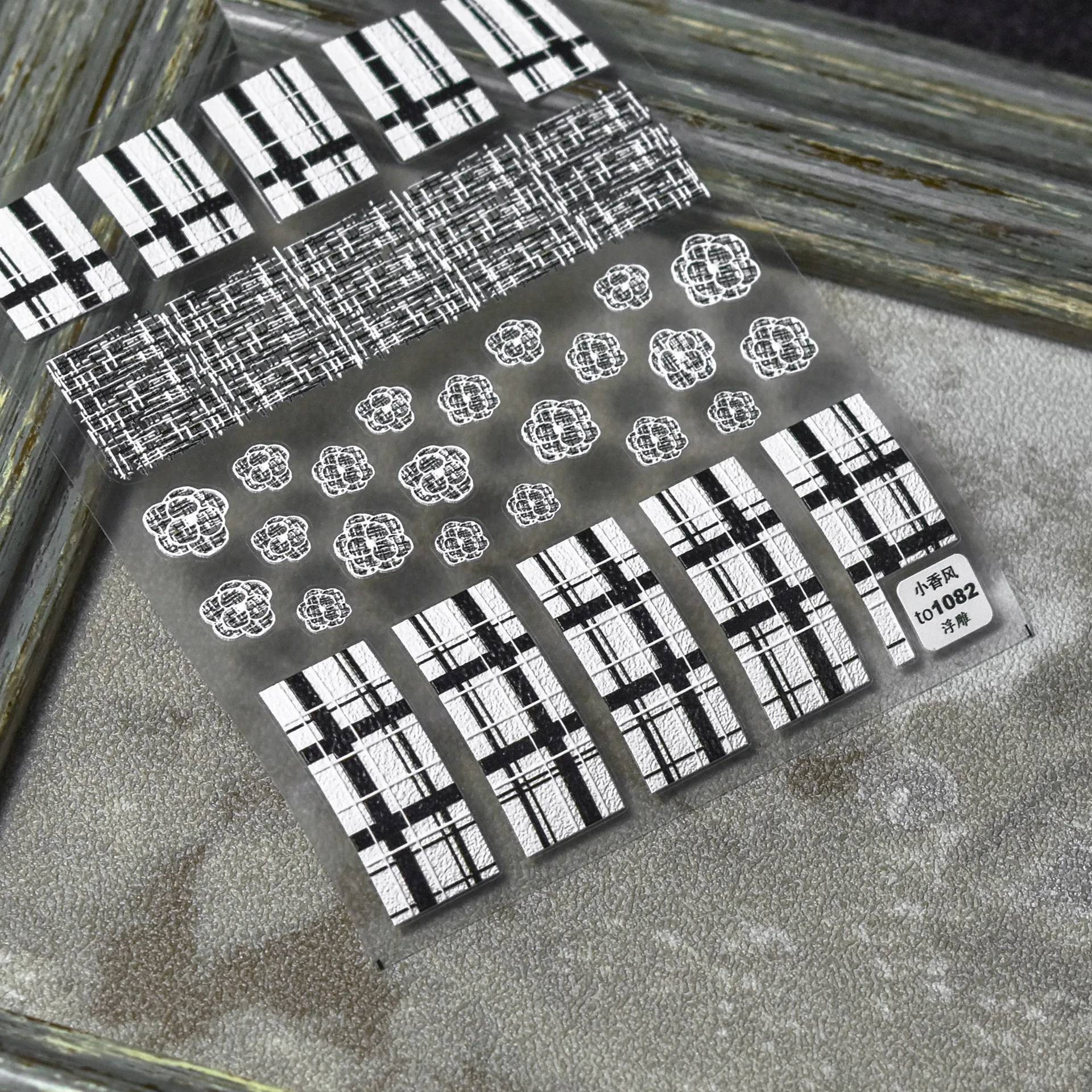 1 pcs 5d weich geprägte weiße schwarze Vintage Hahnen tritt bogen kleber Nail Art Aufkleber Aufkleber Maniküre dekorative Nagel aufkleber