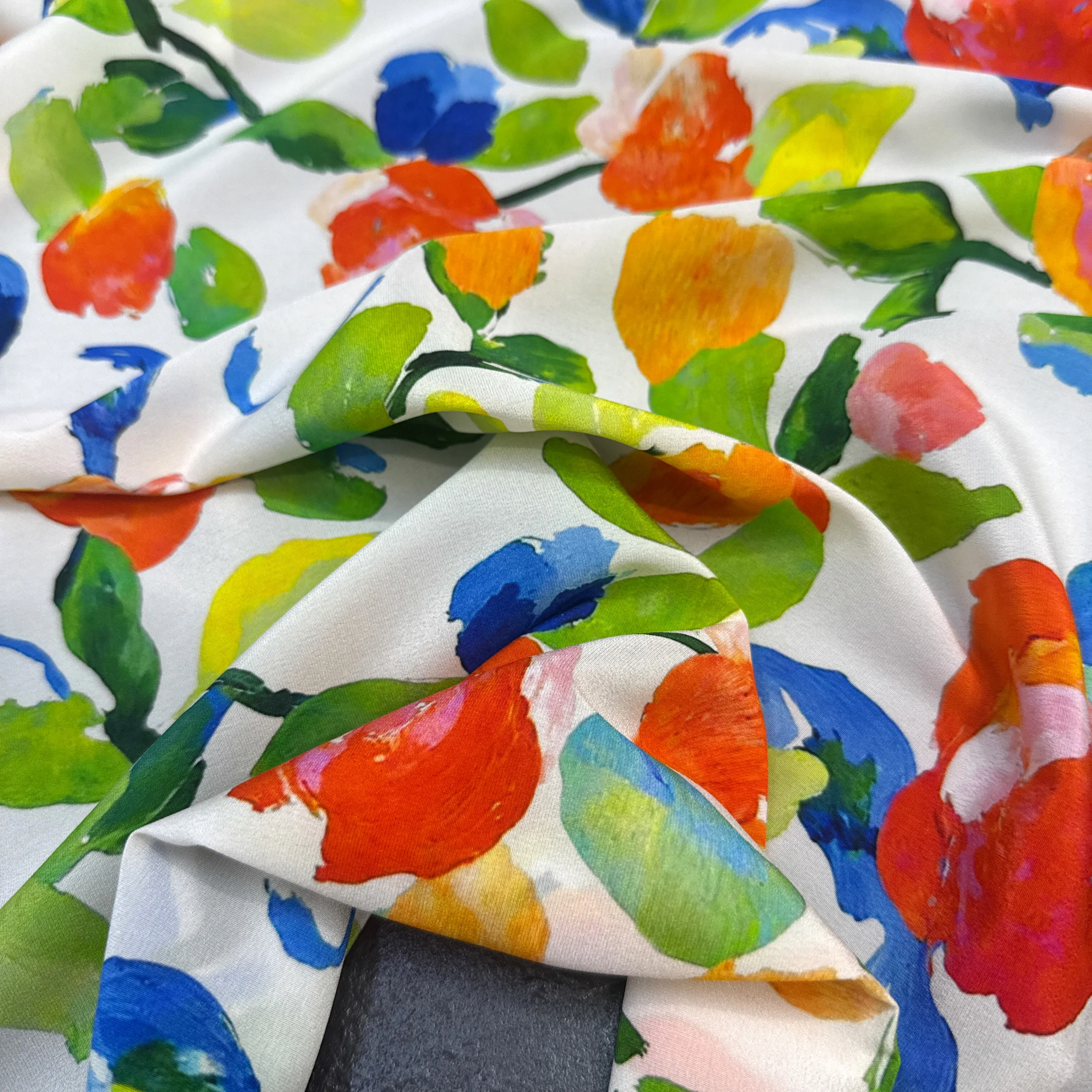Colorful Floral Printed Stretch Silk Crepe de Chine Fabric for DIY Sewing Summer Dress Pajamas White Silk Fabric FR7035