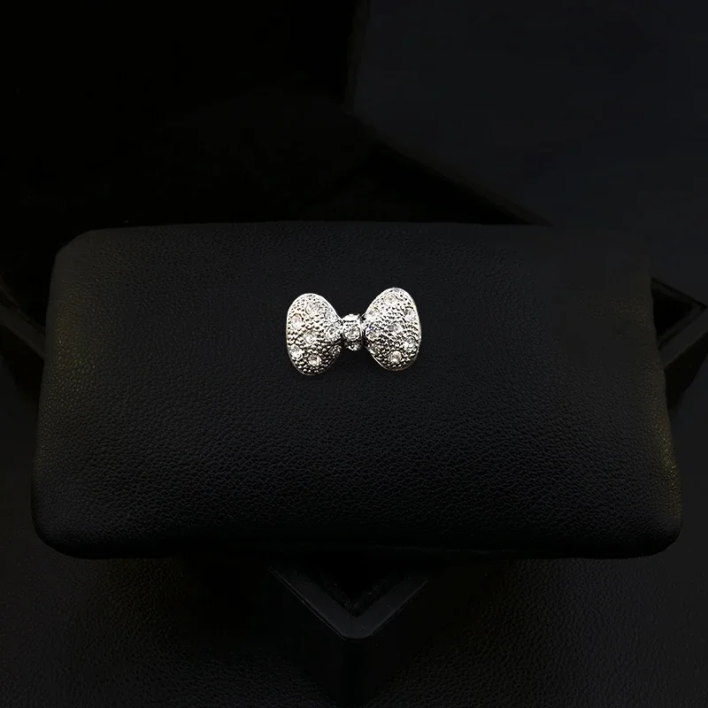 Chic Mini Bowknot Small Brooch Women Exquisite Rhinestone Pin Anti-Exposure Buckle Clothes Corsage Accessories Jewelry Gifts 230