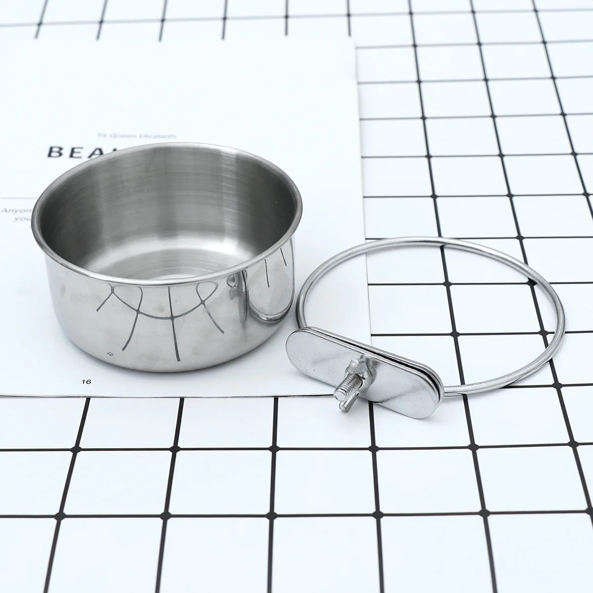 

Stainless Steel Hanging Pet Bowl For Bird Rabbit Parrot Cage Feeder Durable Dishwasher Cup Pet Food Water Bowl