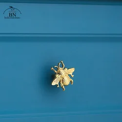 1pc Bee Shape Wardrobe Knob Brass Furniture Handles Door Knobs and Handles Cabinet Kitchen Cupboard Drawer Pulls Home Deco