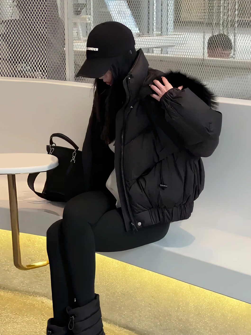 

Новинка! Женская свободная утепленная куртка-пуховик с капюшоном, теплая зимняя модная верхняя одежда.