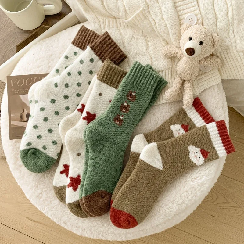 

4 пары женских толстых теплых зимних носков до середины икры, милые длинные носки с героями мультфильмов, комплект пушистых носков в стиле пэчворк для девочек, рождественский подарок
