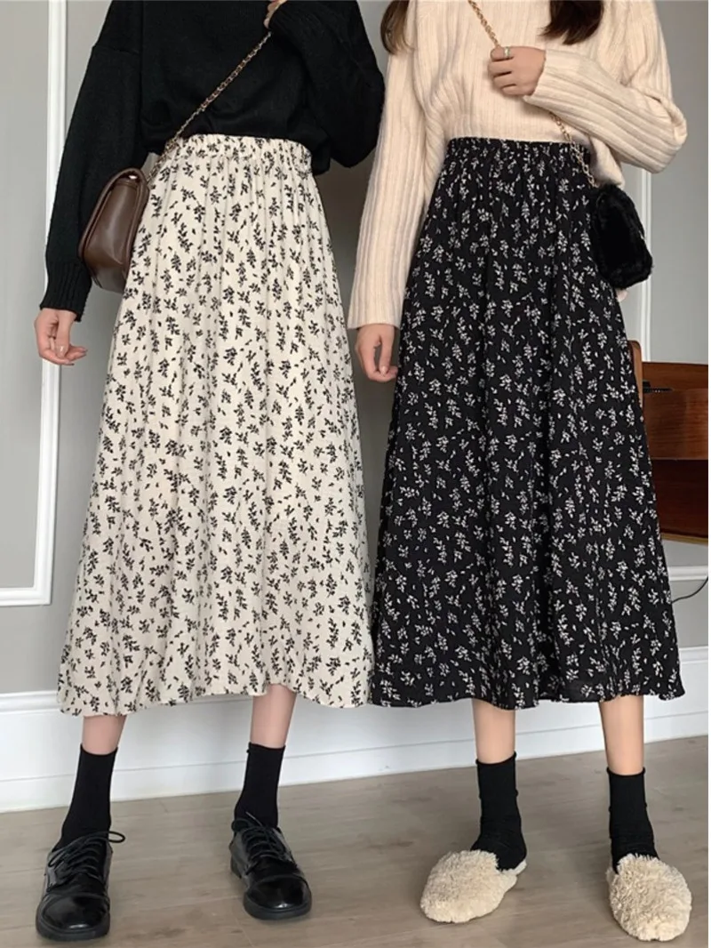 Spring/Summer 2024 New Fragmented Flower A-line Half Skirt Small and Gentle Temperament Mid length Half Skirt Women's Wear 0T2G