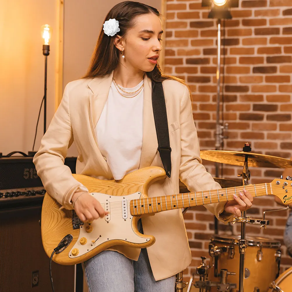 

2Pcs Faderesistant Realistic Rose Hair Clips and Brooches Multifunctional for Women's Hairstyling and Outfit Decor