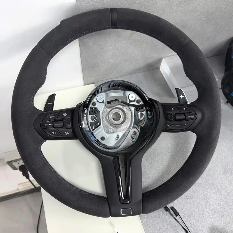 

Руль Alcantara M Sport для BMW F10 F20 F21 F22 F30 F31 F32 M2 F87 M3 F80 M4 F82 F15 F16