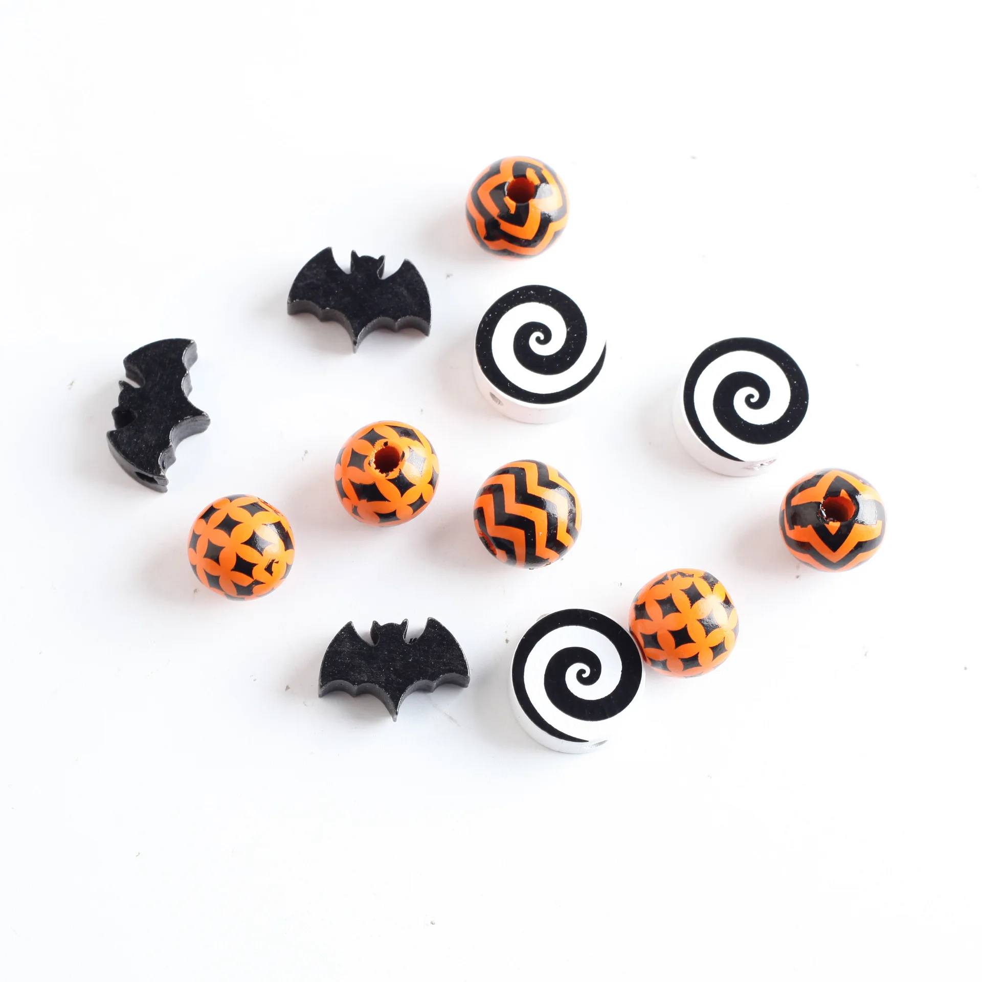 20Pcs/Pack New Halloween Printed Wooden Beads Loose Spacer Beads DIY Handmade Crafts Kids Toys Beads For Jewelry Making