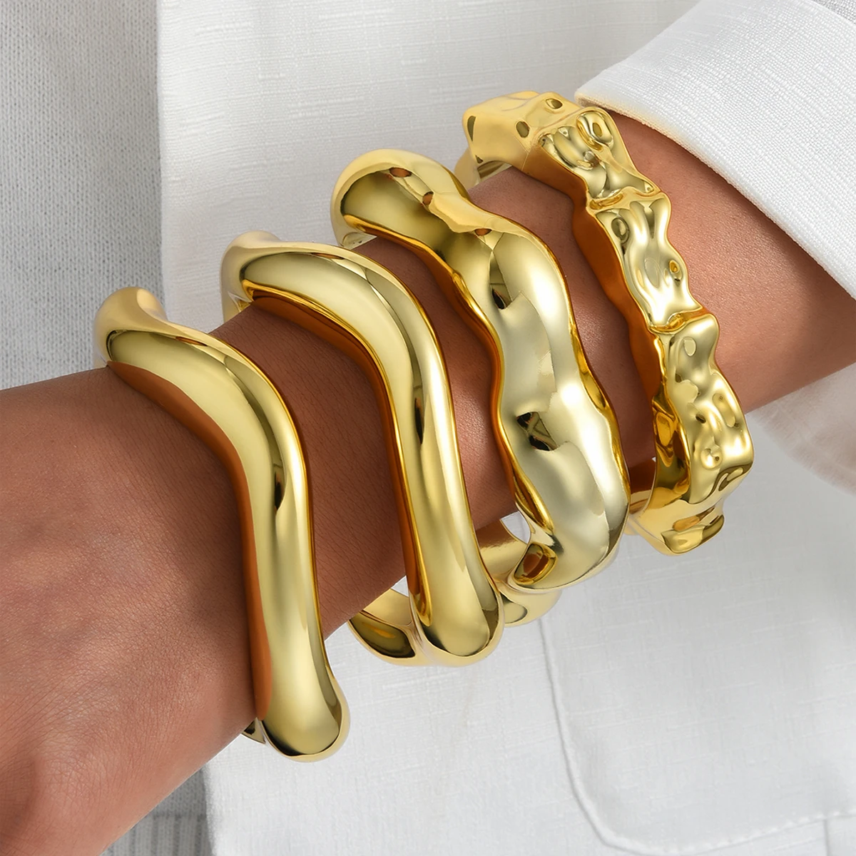 خمر الشرير لامعة واسعة الكفة الإسورة للنساء الهيب هوب الذهب اللون هندسية المعادن أساور ارتداء اليومي مجوهرات الحفلات هدايا جديد