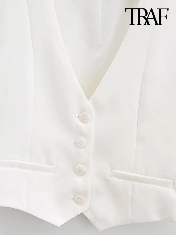 Рисунок 4 - Женский укороченный жилет на пуговицах спереди