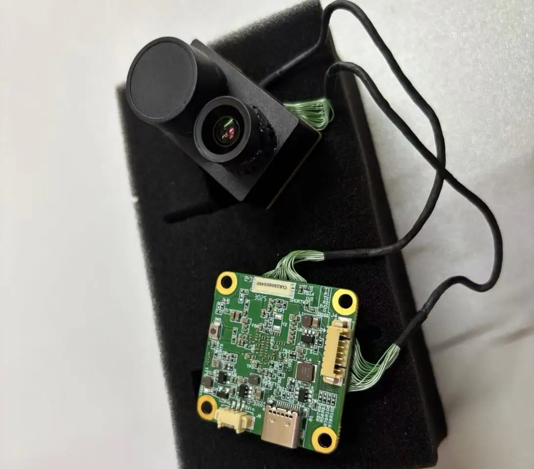 

Комплект модуля навигации для FPV-дронов с ИИ-камерой и системой фиксации, тепловизионными двойными камерами для распознавания и отслеживания целей на сверхдальних расстояниях