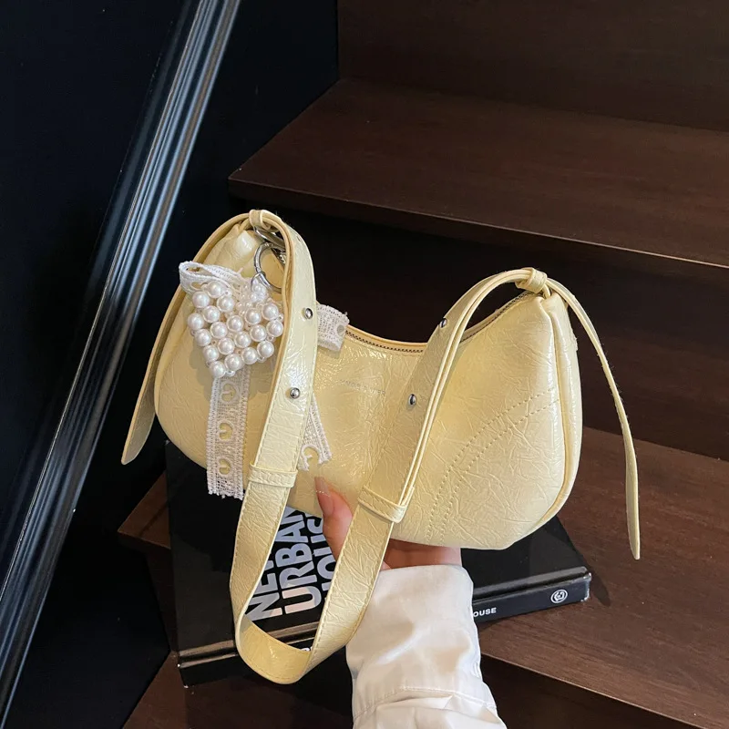 

2025 French Style Underarm Bag Minimalist Baguette Shoulder Purse for Women Niche Crossbody Bag Elegant Summer