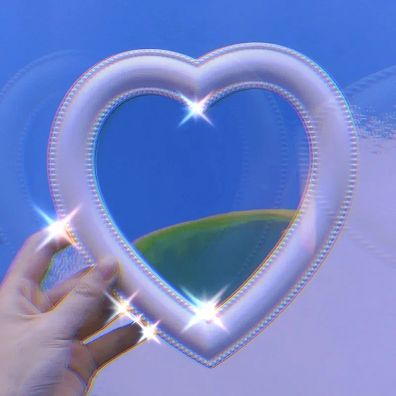 Hairdresser Standing Kawaii Cosmetic Bathroom Mirror Table Heart Shaped Korean Room Decor Mirror Makeup