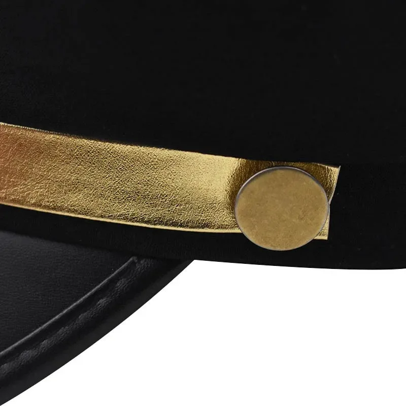 Anime JoJos Bizarre Kujo Jotaro gorra de Cosplay Unisex adulto insignia de Metal sombrero Prop