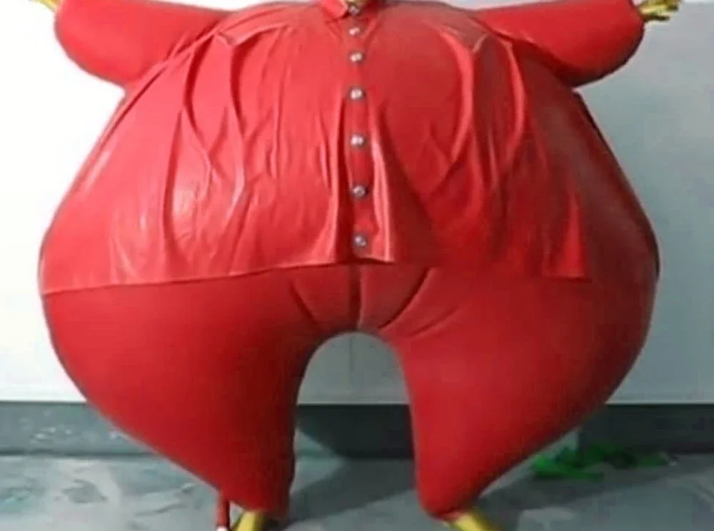 design de terno inflável multicolorido para dramatização