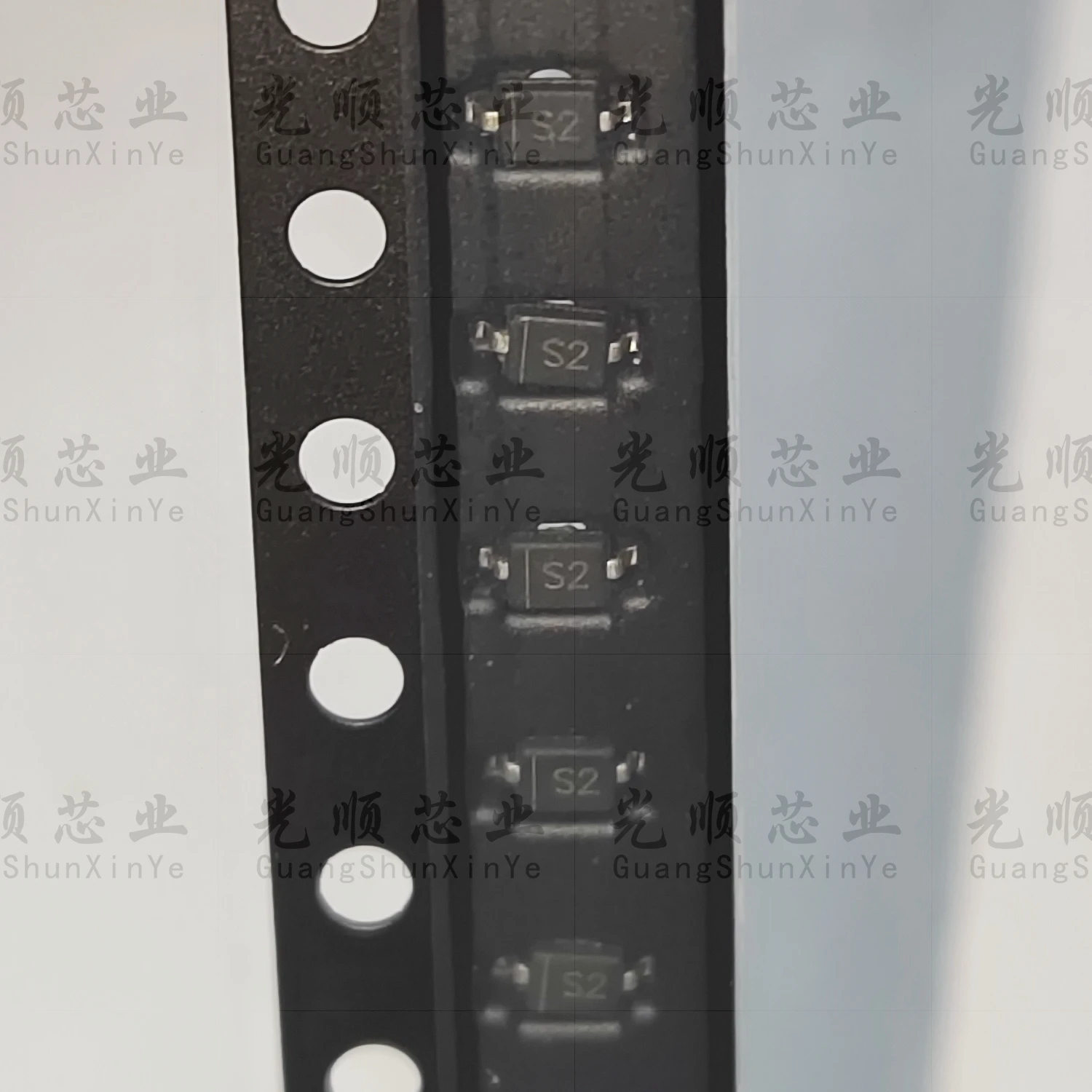 10 pièces CMDSH2-3 CMDSH2 SOD-323