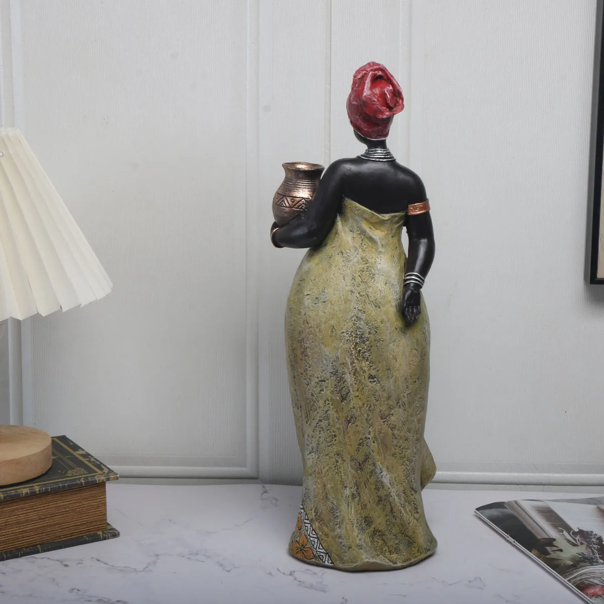 1 Stück Vintage afrikanische Stammesfrau-Figur – exotische künstlerische Kunstharz-Bastelstatue für Heimdekoration – einzigartiges Künstlergeschenk – Detail 4