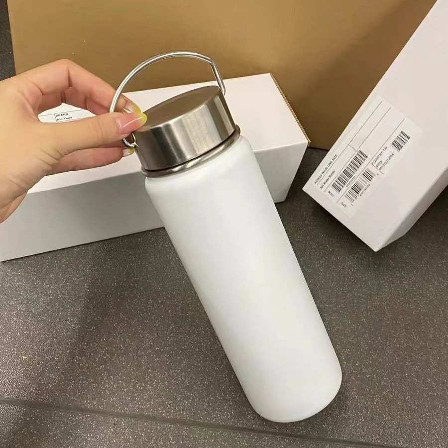 

710ml Stainless Steel Insulated Water Bottle Portable Sport Vacuum Flask Fitness Sport Drink Water Cup Outdoor Drinking Utensils