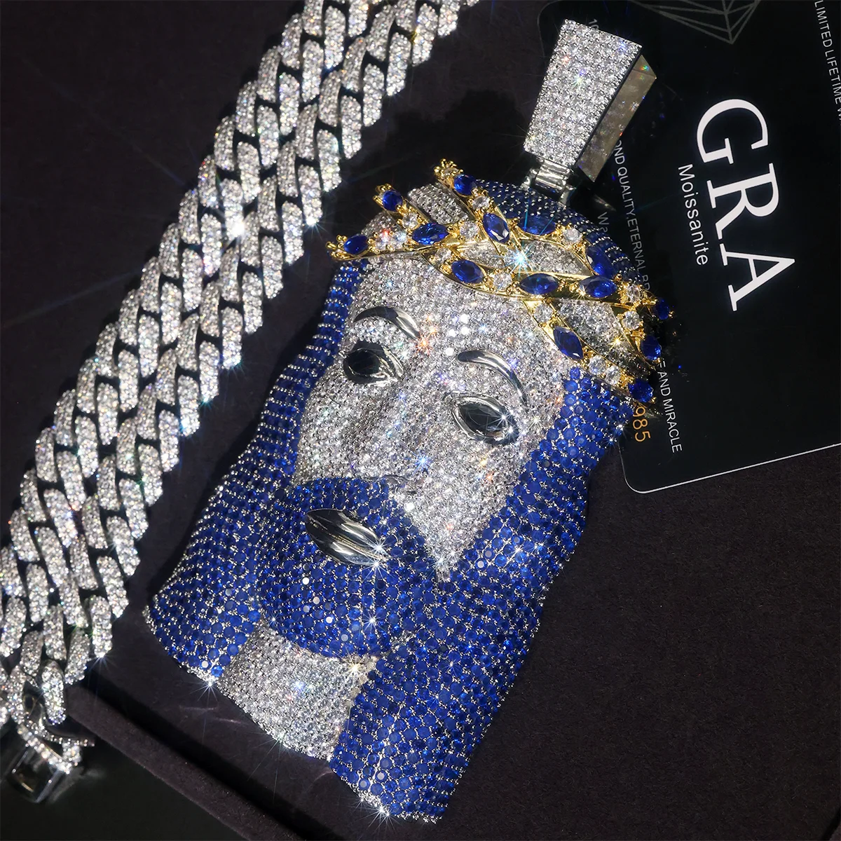 Bling Full Diamond Religious Necklace Street Rap Accessory Oversized Statement Pendant Club Party Rapper Fine Jewelry Gifts for Men Boy Friends Iced Out Blue Jesus Face Pendant 18K Gold Plated Hip Hop Men Jewelry Micro Pave CZ Crown Jesus Head Medallion