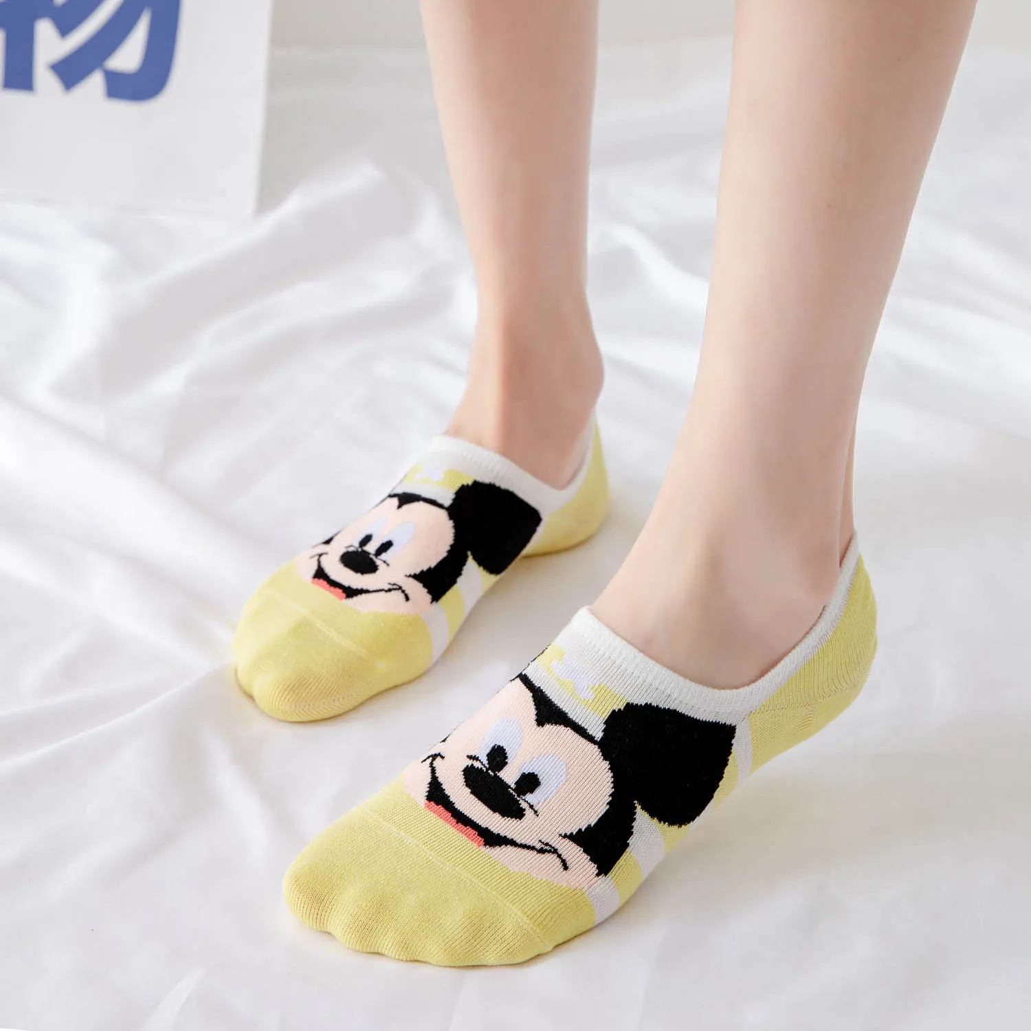 7 Pairs Disney Women Socks Cartoon Mickey Minnie Winnie Daisy Stitch Summer slipper Socks Non-slip silicone invisible Ankle Sock