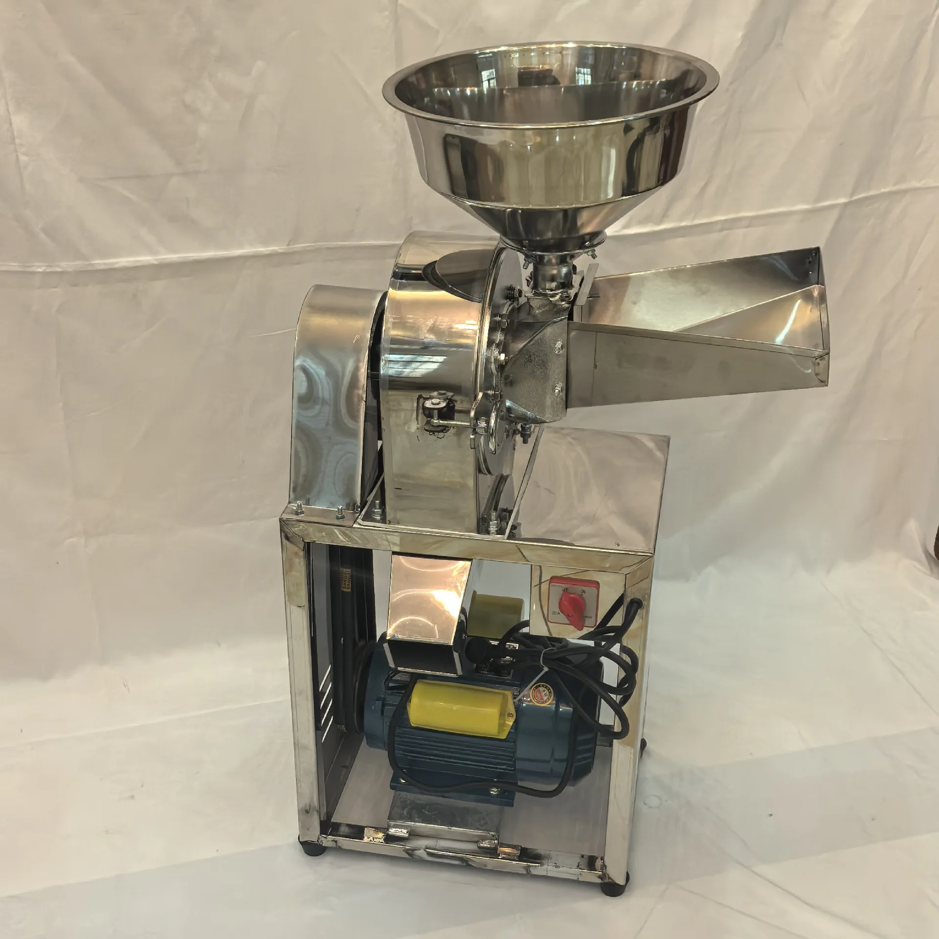 Grain Flour Maize Milling Machine Self-priming Wheat Flouring Mill Corn Crusher