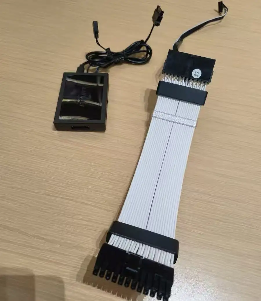 Second-hand Strimer Plus V2 lighting cable, 5V ARGB color-changing extension cable, 24-pin, GPU 8-pin, dedicated controller.