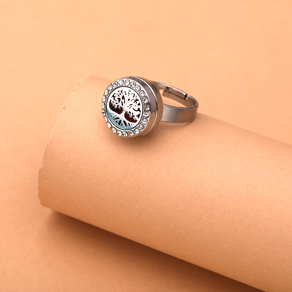 Modischer Lebensbaum-Aromatherapie-Ring aus Edelstahl, verstellbar, spiralförmig, offener Ring, herzförmiger Parfüm-Diffusor-Medaillon-Schmuck