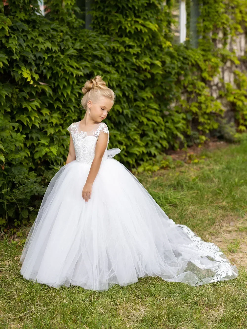 Apliques de encaje sin mangas elegante niñas largas comunión desfile vestido de fiesta personalizado vestido de niña de flores blancas para boda