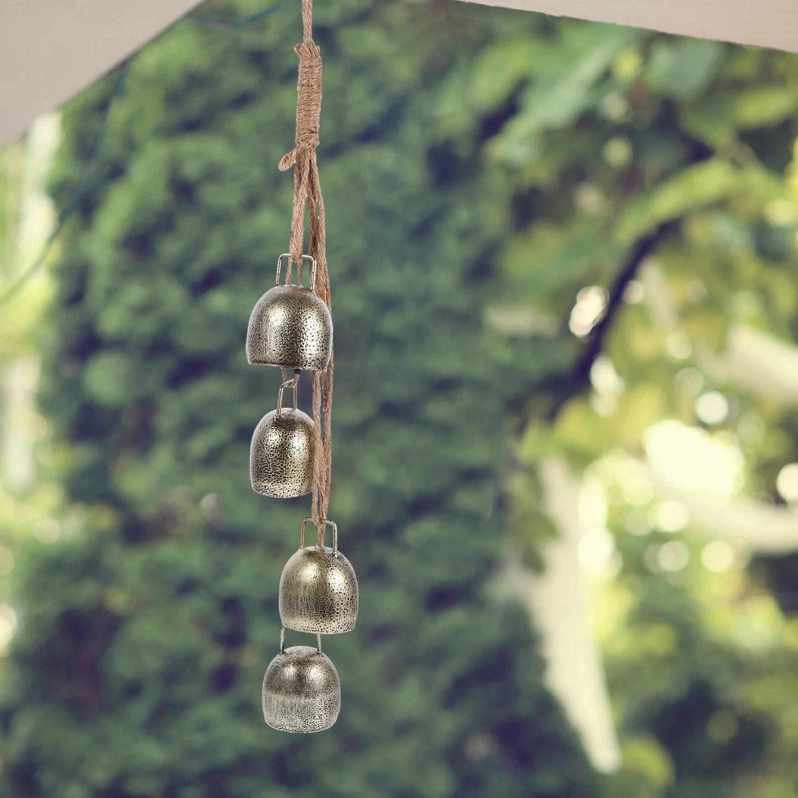 

Retro Cowbell Decorations Vintage Metal Hanging Bells for Garden Yard Wedding Festival Rustic Charming Outdoor Cowbells