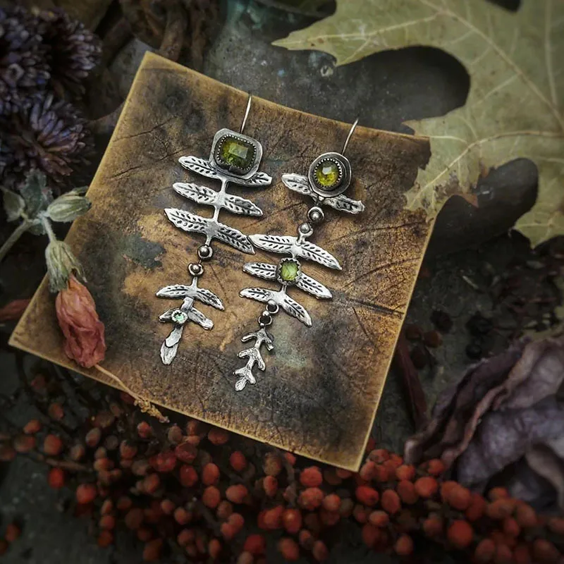 Boho Vintage Green Ethnic Earrings for Women Creative Personalized Floral Vine Jewelry Accessories for Parties and Vacations