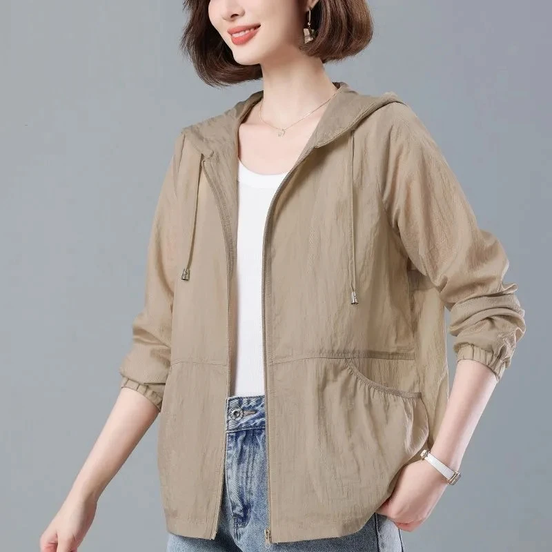 Sunscreen Clothes For women Hooded 2026 Summer New Loose Pocket Breathable Lightweight Jackets Female Short Casual Outdoor Tops