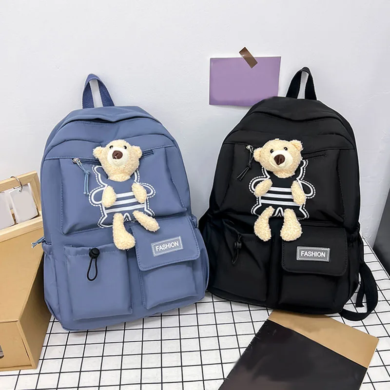 Trendiger „FASHION“-Label-Rucksack für tägliche Ausflüge zum Pendeln, stilvoller Bärendetail, mehrfarbig, leicht, lässig, geräumige Tasche
