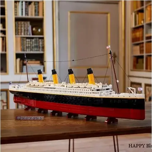 NEW 9090pcs Titanic Large Cruise Boat Ship Steamship Compatible 10294 Bricks Building Blocks KIDS Toys Christmas Gifts in Stock