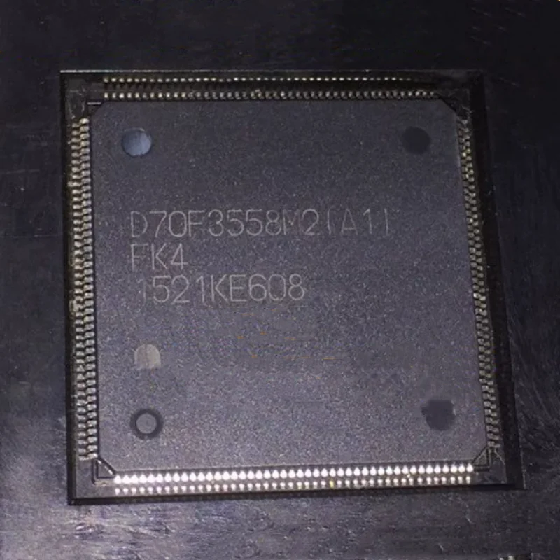 

1PCS New UPD70F3558M2(A1) D70F3558M2(A1) D70F3558M2 TQFP176 Microcontroller chip IC