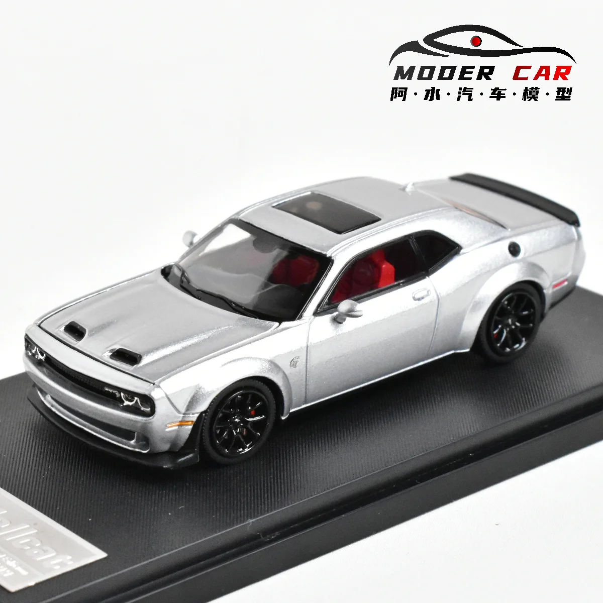 سيارة موديل SH 1:64 SRT Hellcat Diecast