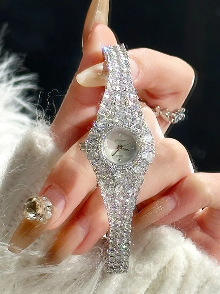 Shiny Diamonds Quartz Watch Women New Elegant Ladies Lovely Wristwatch Office Ladies Work Accessory Fashion Round Shape Watches