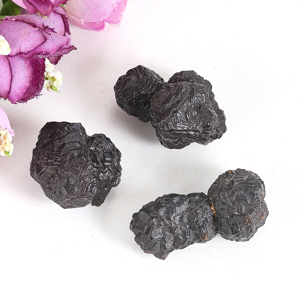 Natural Handle Mineral Crystal Stone Prophecy Healing Energy Stone Ore Raw Manganese Nodule Specimen Black Vajra Pendant