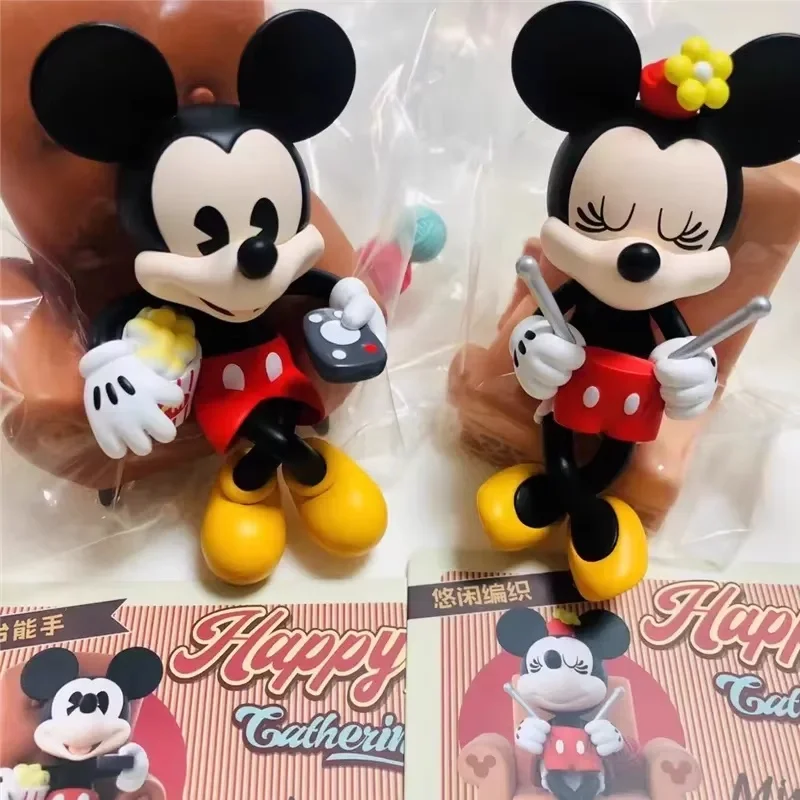 New Disney Friends Happy Gathering Series Minnie Mickey Mouse Daisy Donald Duck Goofy Pluto Blind Box Toy Collectible Model Gift