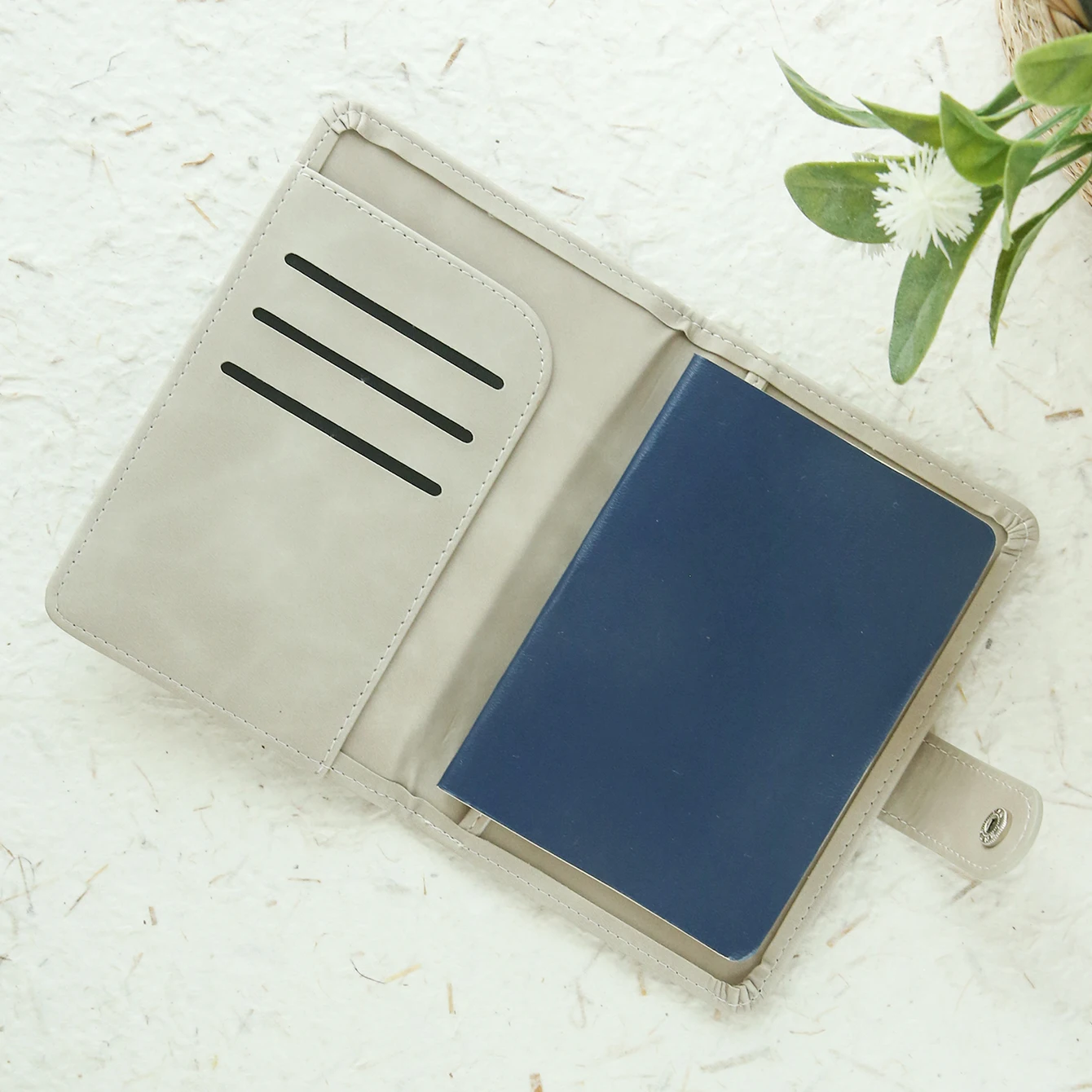 Juego de porta pasaporte para pareja con nombre personalizado, paquete de regalo, conjunto con caja de regalo de viaje de gamuza con monograma dorado personalizado, 2 uds.