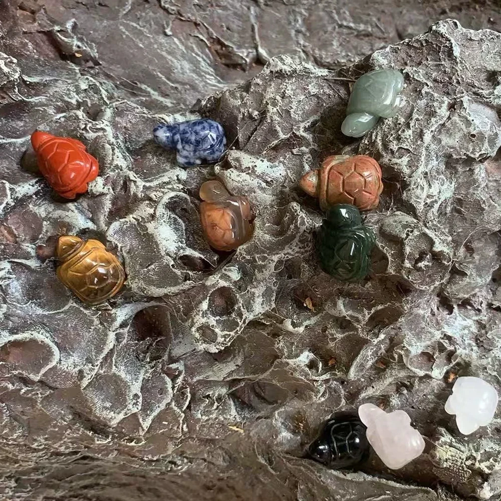 Crystal Stone Ornament Carving Turtles Natural Red Jade Amethyst Therapy Meditation Spiritual Gemstone Home Decoratives 18x27mm