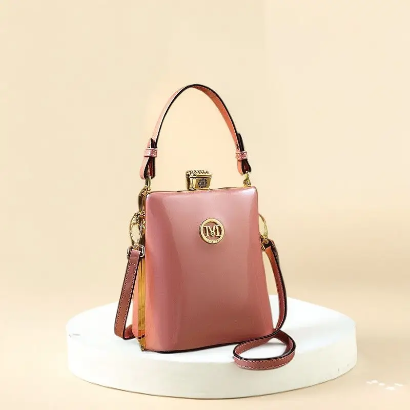 Temperament Small Handbag Leopard Printing Patent Leather Explosion Glossy Shoulder Crossbody Bag Exquisite Simple Leisure Retro