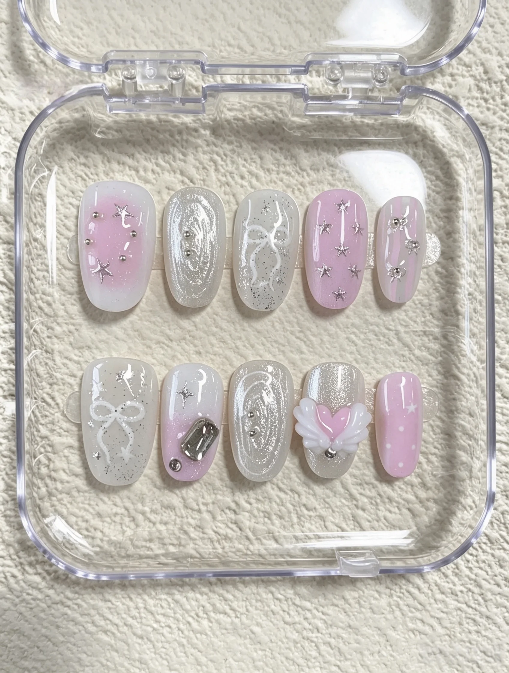 10-Piece Set of Pink and White Gradient Cat-Eye Angel Heart Bow Long Oval Fairy-Style Wearable Nails
