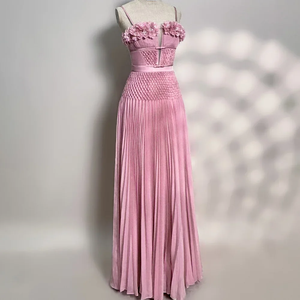 カスタマイズされたセクシーなシフォン A ラインスパゲッティストラップクリスタル 3D リボン花イブニングドレス繊細なノースリーブ特別な日のガウン