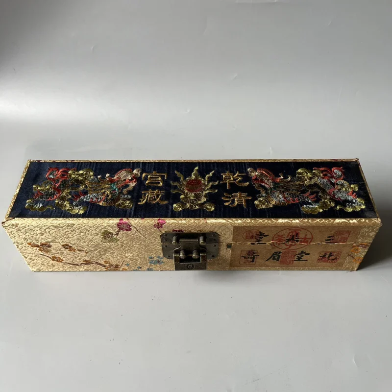 

Antique Qing Dynasty Qianlong Sealed Calligraphy and Painting High-end Solid Wood Box for Sealing and Storing Antique Collectibl